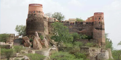 fort-madhogarh
